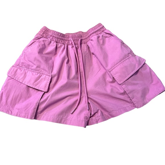 Women’s Size Small Activewear Pink Shorts by Forever 21 Cargo Pockets!! - Picture 1 of 10